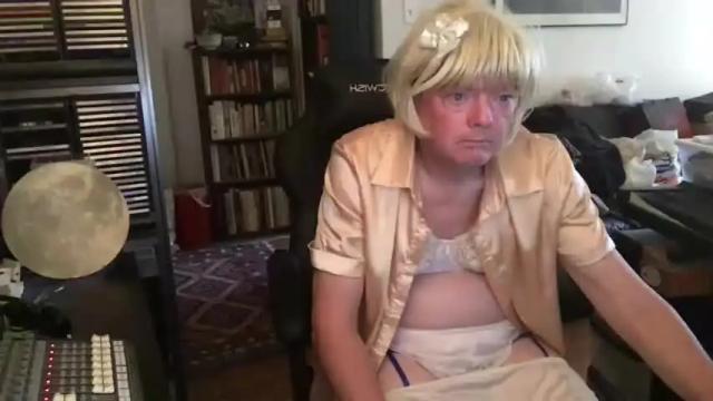 Image 2 of pantyvloletlace Stream on Chaturbate on 17 months ago