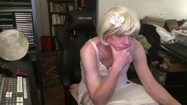 Image 10 of pantyvloletlace Stream on Chaturbate on 17 months ago