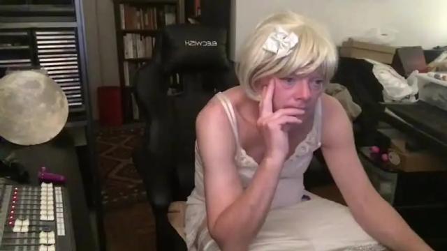 Image 6 of pantyvloletlace Stream on Chaturbate on 17 months ago