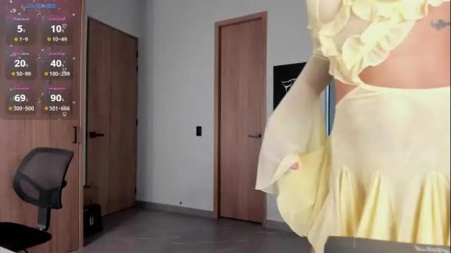 Image 2 of pao_thebigclit Stream on Chaturbate on 1 month ago
