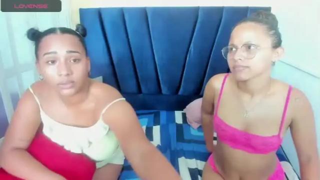 Image 3 of paola_18_ Stream on Chaturbate on 18 months ago