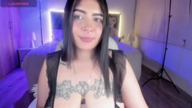 Image 11 of paola_dash Stream on Chaturbate on 15 months ago