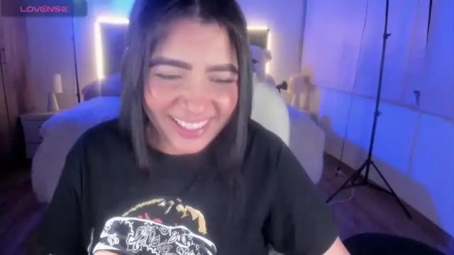 Image 7 of paola_dash Stream on Chaturbate on 15 months ago