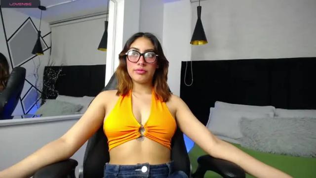 Thumbnail 1, paola_garciia_'s Stream at Chaturbate, 20 months ago