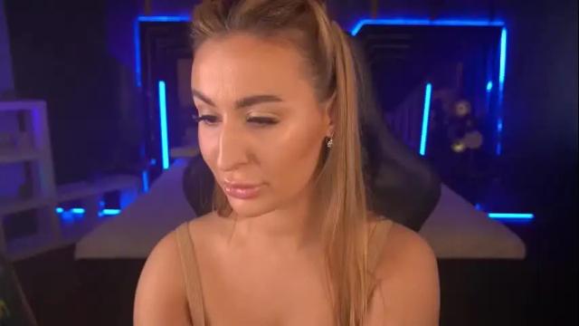 Image 3 of paolamola Stream on Chaturbate on 1 month ago