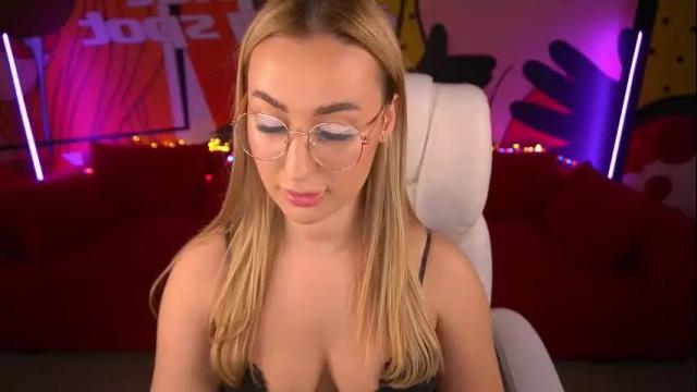 Image 7 of paolamola Stream on Chaturbate on 23 days ago