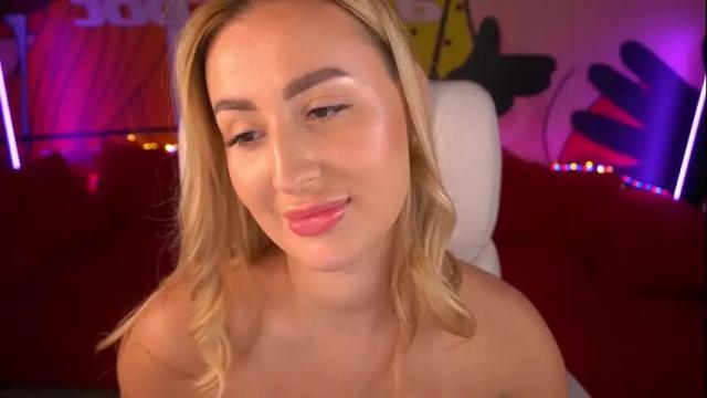 Image 7 of paolamola Stream on Chaturbate on 13 days ago