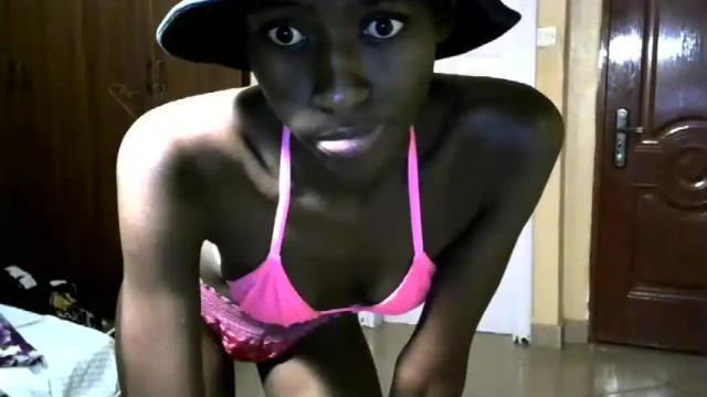 Image 10 of paprika_lami Stream on Chaturbate on 19 months ago