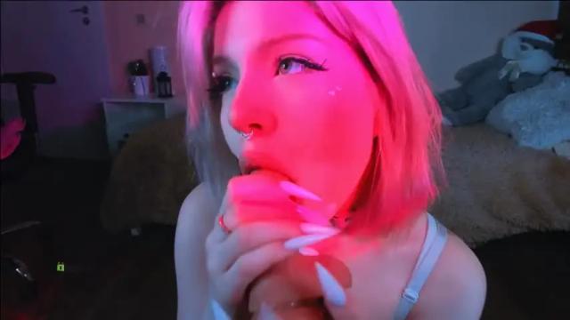 Image 2 of paradise_world Stream on Chaturbate on 16 months ago