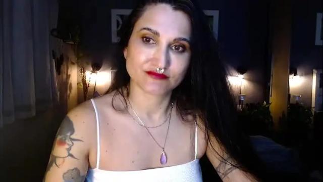 Image 2 of paradisegirl_ Stream on Chaturbate on 2 months ago