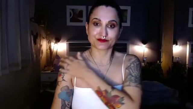 Image 3 of paradisegirl_ Stream on Chaturbate on 2 months ago