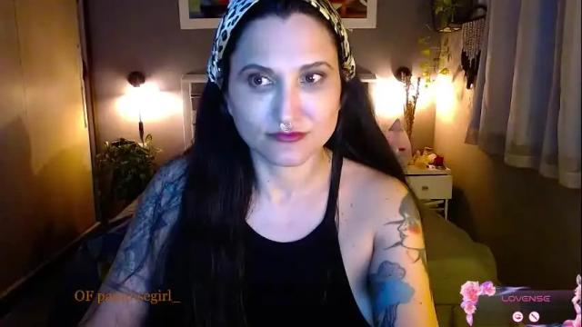 Image 8 of paradisegirl_ Stream on Chaturbate on 1 month ago