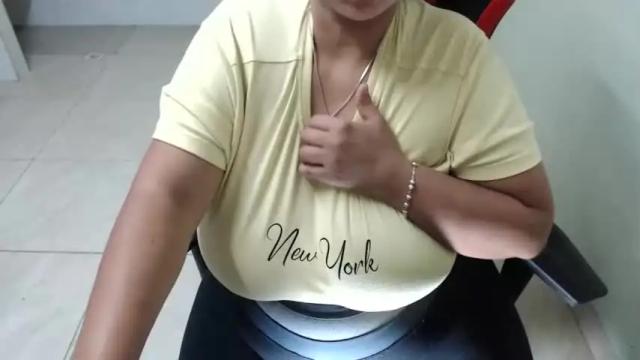 Image 4 of pareja_explosivasexx Stream on Chaturbate on 12 months ago