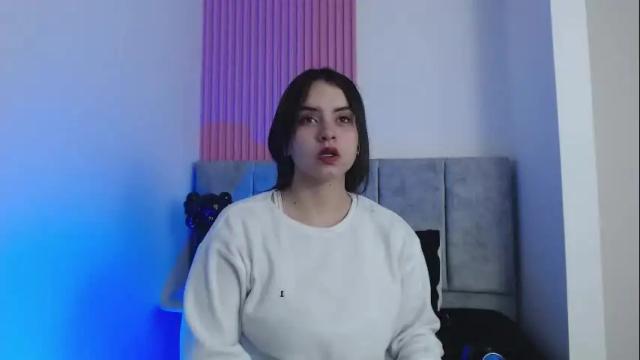 Image 2 of paris_bby_ Stream on Chaturbate on 1 month ago