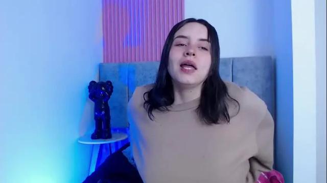 Image 8 of paris_bby_ Stream on Chaturbate on 1 month ago