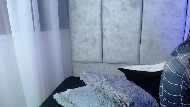 Image 6 of paris_bby_ Stream on Chaturbate on 27 days ago