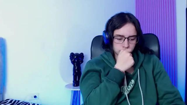 Image 12 of paris_bby_ Stream on Chaturbate on 16 days ago