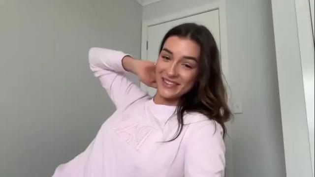 Image 12 of parisbabyxox Stream on Chaturbate on 15 days ago