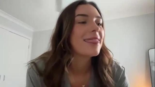 Image 3 of parisbabyxox Stream on Chaturbate on 14 days ago