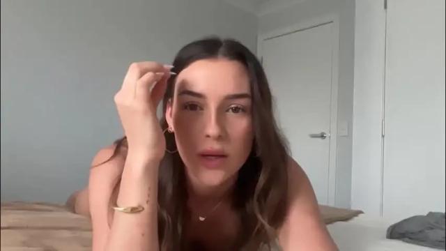 Image 11 of parisbabyxox Stream on Chaturbate on 2 months ago