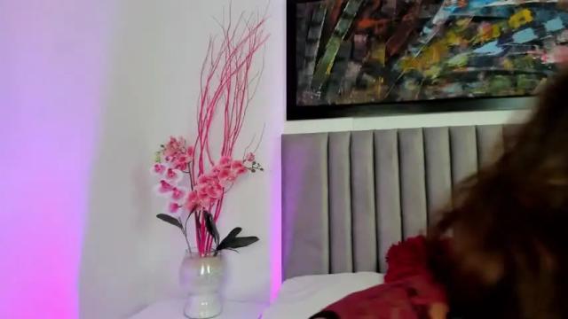 Image 4 of parisgreey Stream on Chaturbate on 20 months ago