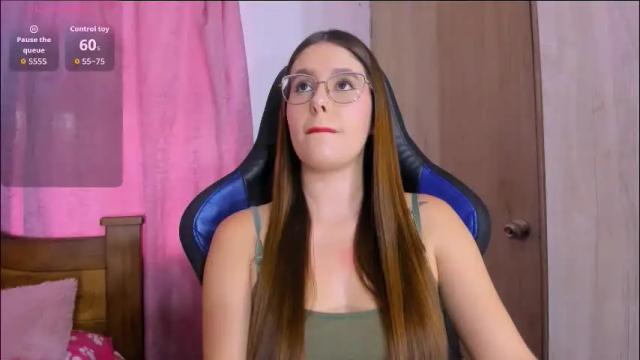 Image 7 of parisshayk Stream on Chaturbate on 1 month ago