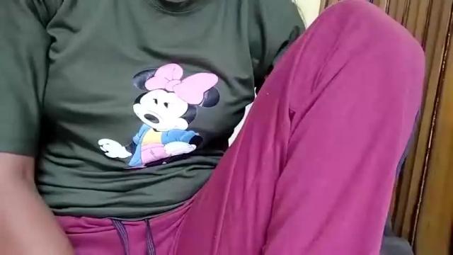 Image 8 of parneetii Stream on Chaturbate on 13 months ago