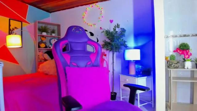 Image 11 of parys_rosse Stream on Chaturbate on 16 months ago