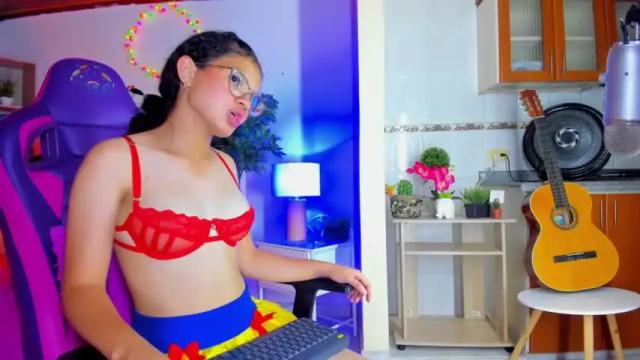 Image 8 of parys_rosse Stream on Chaturbate on 16 months ago