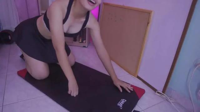 Image 3 of parys_rosse Stream on Chaturbate on 16 months ago