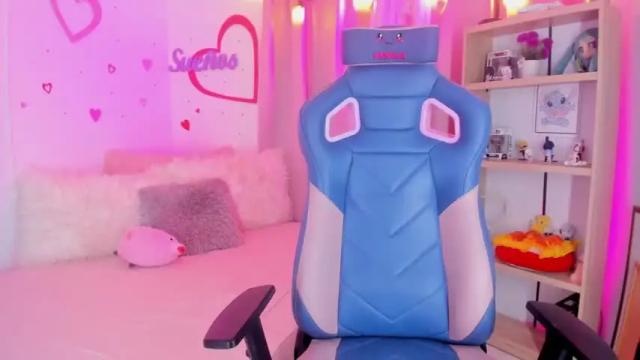 Image 4 of parys_rosse Stream on Chaturbate on 16 months ago