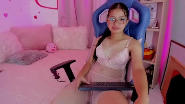 Image 7 of parys_rosse Stream on Chaturbate on 16 months ago