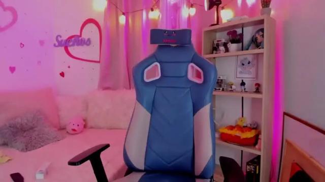 Image 10 of parys_rosse Stream on Chaturbate on 16 months ago