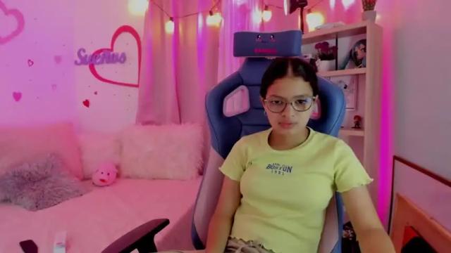 Image 4 of parys_rosse Stream on Chaturbate on 16 months ago