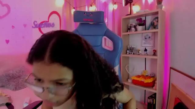 Image 7 of parys_rosse Stream on Chaturbate on 16 months ago