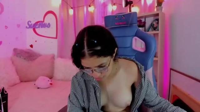 Image 10 of parys_rosse Stream on Chaturbate on 15 months ago