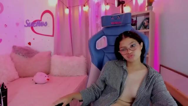 Image 11 of parys_rosse Stream on Chaturbate on 15 months ago