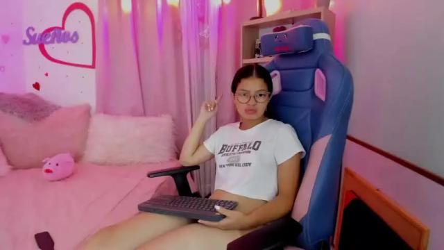 Image 7 of parys_rosse Stream on Chaturbate on 15 months ago