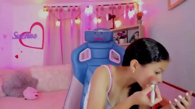 Image 10 of parys_rosse Stream on Chaturbate on 15 months ago