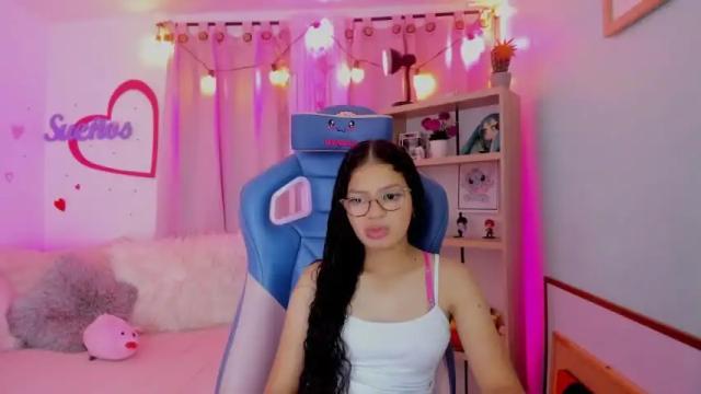 Image 11 of parys_rosse Stream on Chaturbate on 15 months ago