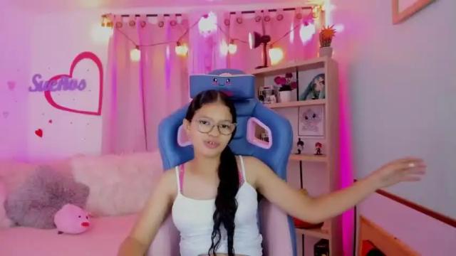 Image 7 of parys_rosse Stream on Chaturbate on 15 months ago