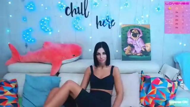 Image 8 of passionate_lora_ Stream on Chaturbate on 16 months ago