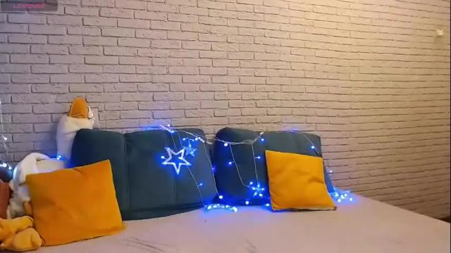 Image 4 of passionate_lora_ Stream on Chaturbate on 1 month ago