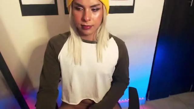 Image 2 of passthejoint421 Stream on Chaturbate on 15 months ago