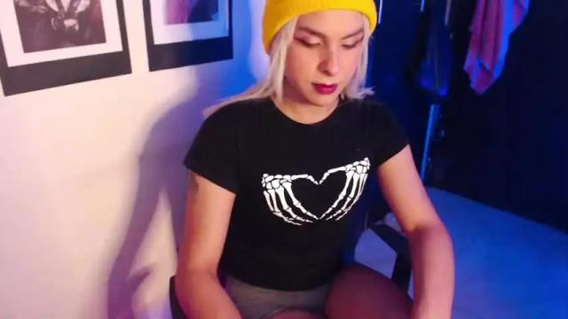 Image 3 of passthejoint421 Stream on Chaturbate on 15 months ago