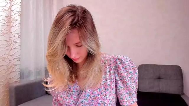 Image 6 of patricia_blair_ Stream on Chaturbate on 13 months ago