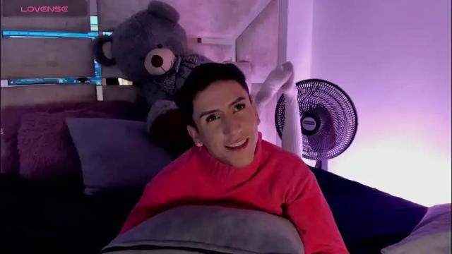 Image 2 of patrik_12 Stream on Chaturbate on 1 month ago