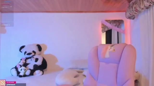 Image 8 of pau_cute Stream on Chaturbate on 14 months ago