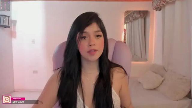 Image 6 of pau_cute Stream on Chaturbate on 1 month ago