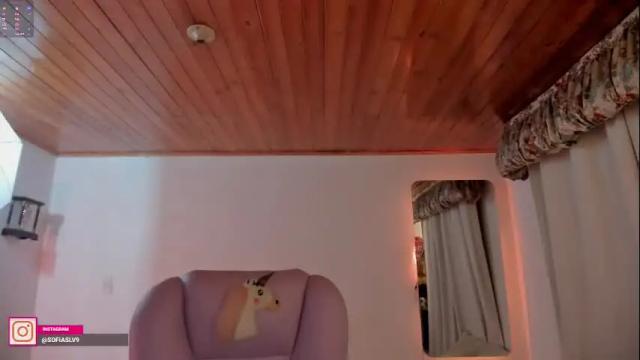 Image 7 of pau_cute Stream on Chaturbate on 1 month ago